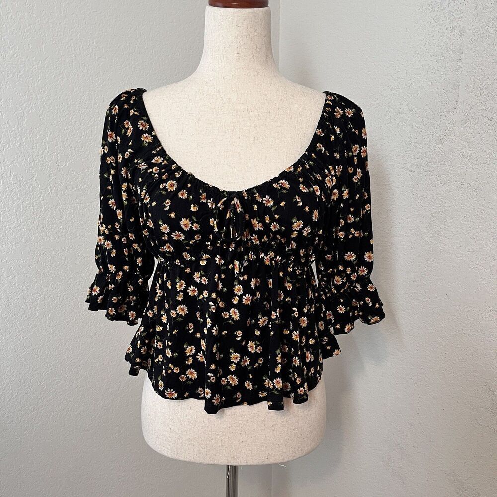 NWT Mason & Belle Womens M Cropped Babydoll Ditsy Floral Top CottageCore Peasant